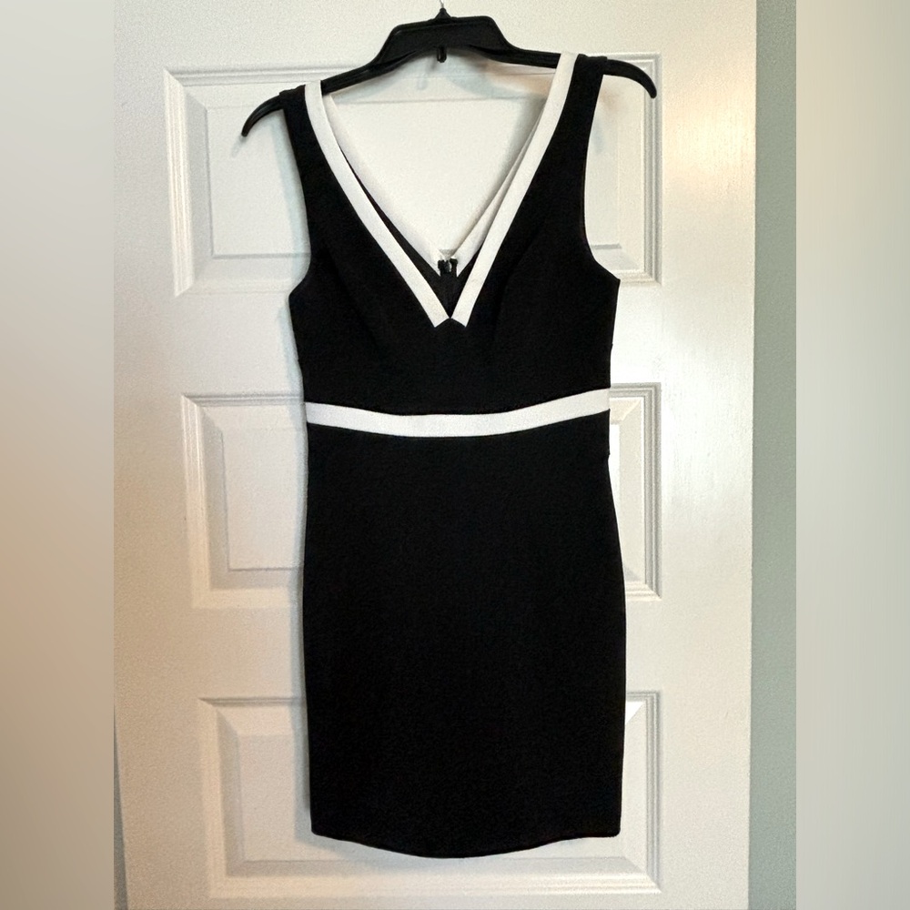 Jay Godfrey Sheath Empire Waist Sleeveless Dress